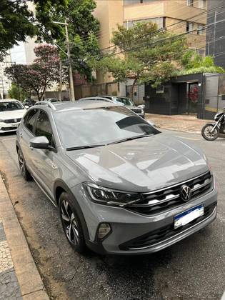 VOLKSWAGEN NIVUS 1.0 200 TSI TOTAL FLEX HIGHLINE AUTOMÁTICO